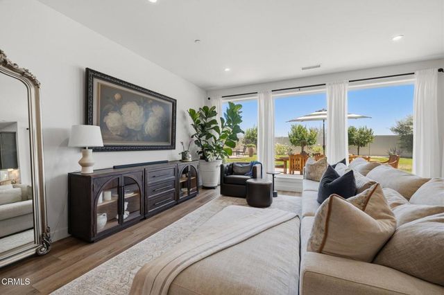 319 321 Grant Line Street, Santa Paula, CA 93060
