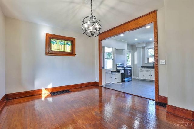 653 Harmes Avenue, Reading, OH 45215