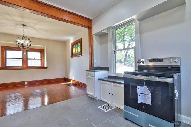 653 Harmes Avenue, Reading, OH 45215