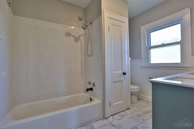 653 Harmes Avenue, Reading, OH 45215