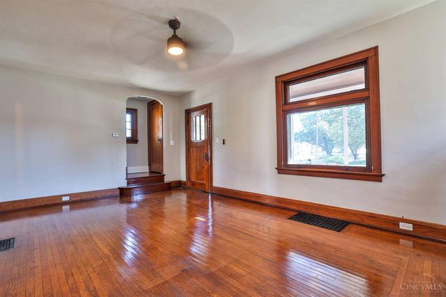 653 Harmes Avenue, Reading, OH 45215