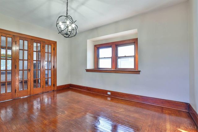 653 Harmes Avenue, Reading, OH 45215