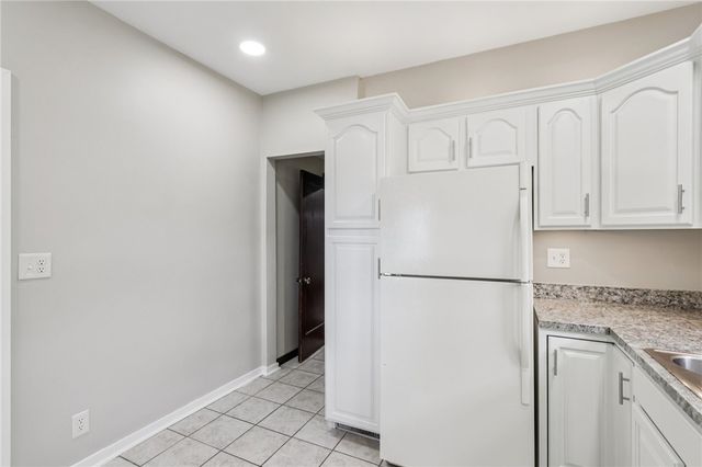 2011 Ridge Ave, Arnold, PA 15068