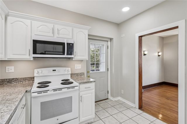 2011 Ridge Ave, Arnold, PA 15068