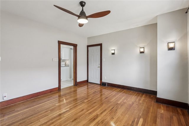 2011 Ridge Ave, Arnold, PA 15068