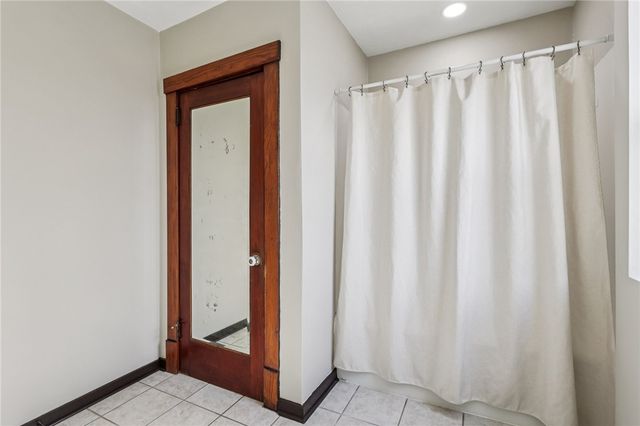 2011 Ridge Ave, Arnold, PA 15068