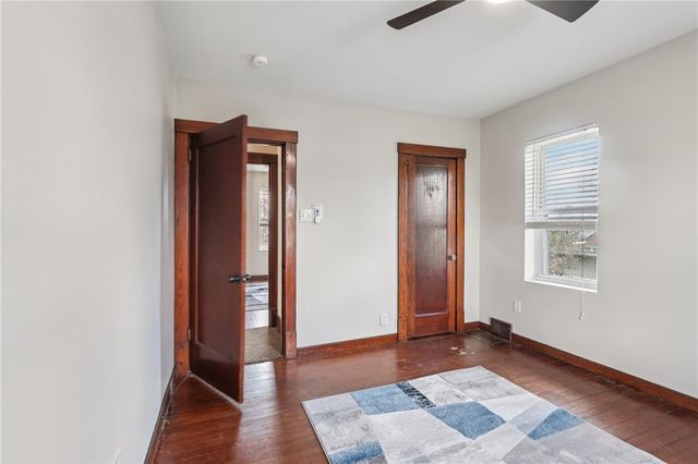 2011 Ridge Ave, Arnold, PA 15068