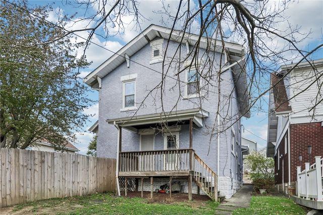 2011 Ridge Ave, Arnold, PA 15068
