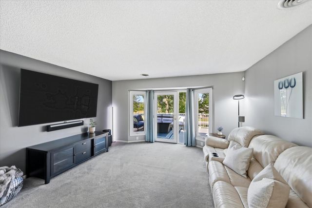 6747 Quantico Lane N, Maple Grove, MN 55311