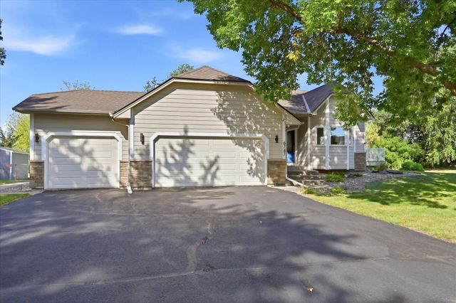 6747 Quantico Lane N, Maple Grove, MN 55311