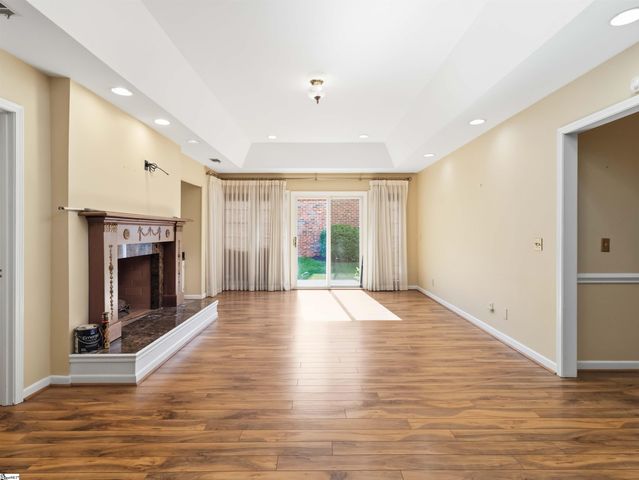 4 Parkins Place, Greenville, SC 29607