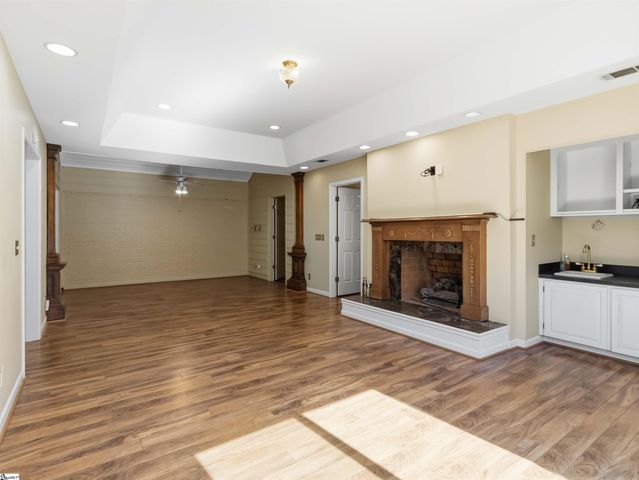 4 Parkins Place, Greenville, SC 29607