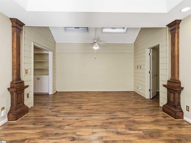4 Parkins Place, Greenville, SC 29607