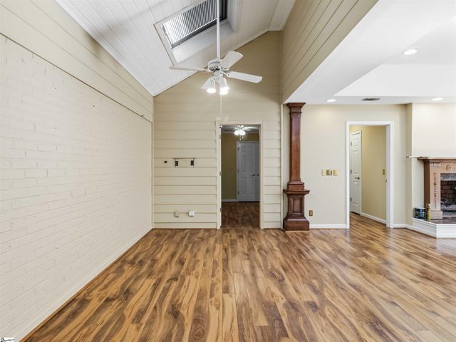 4 Parkins Place, Greenville, SC 29607