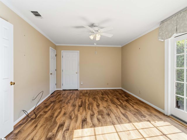 4 Parkins Place, Greenville, SC 29607