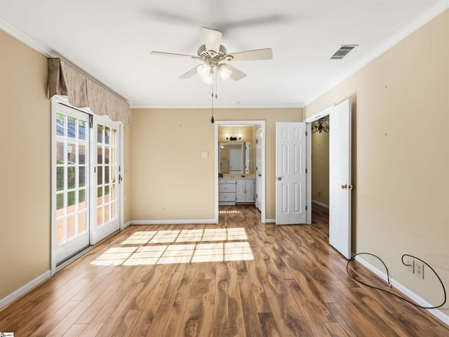 4 Parkins Place, Greenville, SC 29607