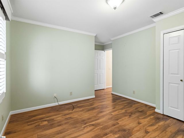 4 Parkins Place, Greenville, SC 29607