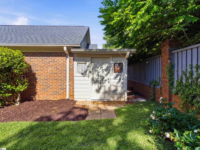 4 Parkins Place, Greenville, SC 29607