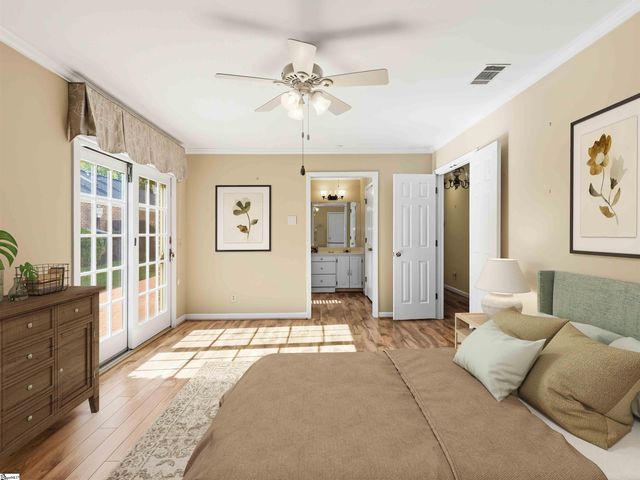 4 Parkins Place, Greenville, SC 29607