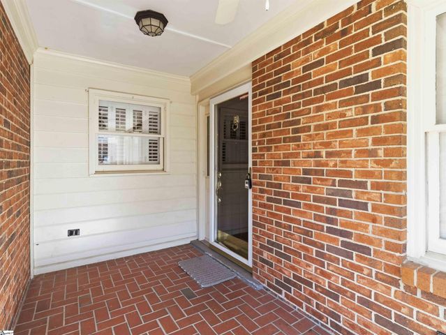4 Parkins Place, Greenville, SC 29607