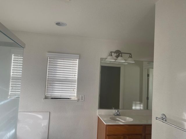 1006 Papaya Street, Madera, CA 93638