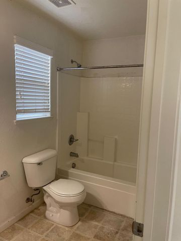 1006 Papaya Street, Madera, CA 93638