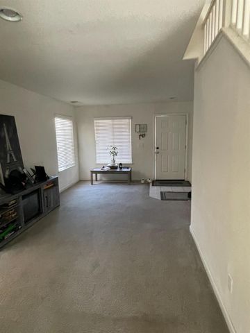 1006 Papaya Street, Madera, CA 93638