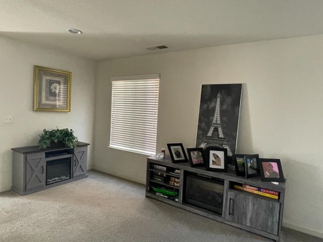 1006 Papaya Street, Madera, CA 93638