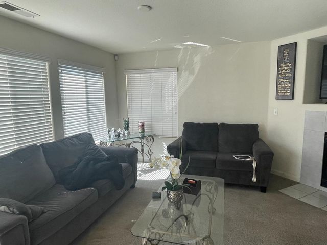 1006 Papaya Street, Madera, CA 93638