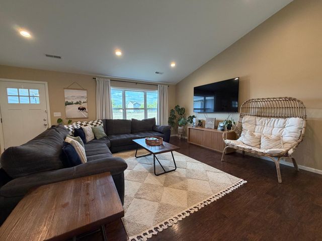 5884 Sullivan Drive NW, Bemidji, MN 56601
