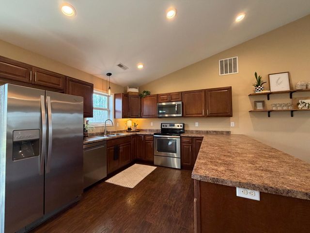 5884 Sullivan Drive NW, Bemidji, MN 56601