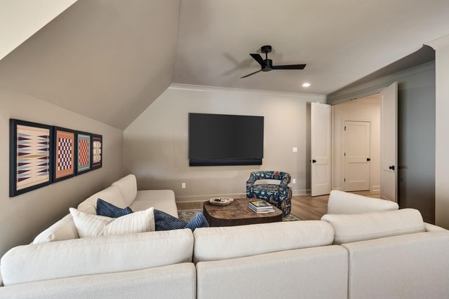 3226 CADDIS LN, Germantown, TN 38138