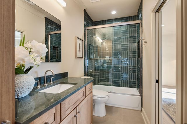 3226 CADDIS LN, Germantown, TN 38138