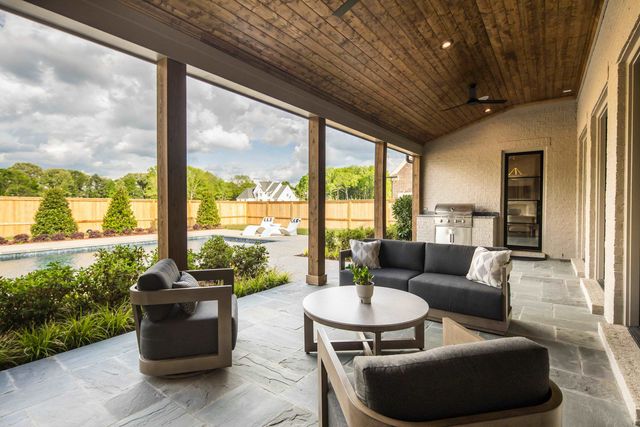 3226 CADDIS LN, Germantown, TN 38138