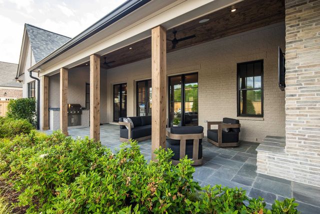 3226 CADDIS LN, Germantown, TN 38138