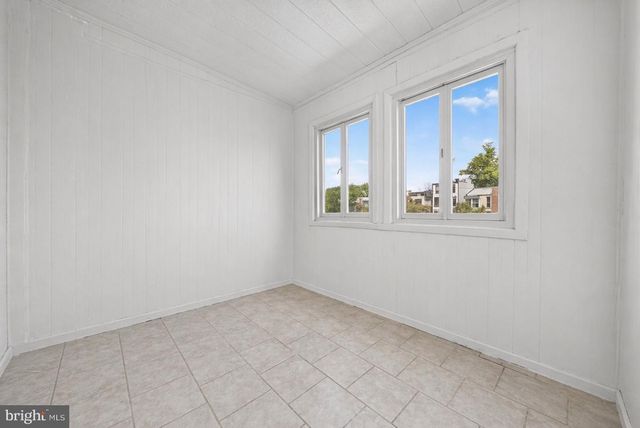 527 SHEPHERD ST NW, Washington, DC 20011