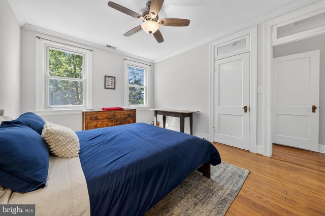 527 SHEPHERD ST NW, Washington, DC 20011