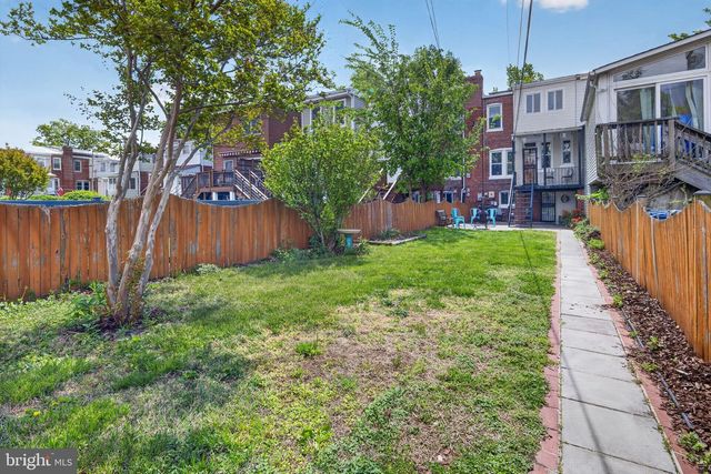 527 SHEPHERD ST NW, Washington, DC 20011