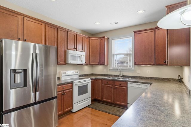 32 Dolerite Drive, Taylors, SC 29687