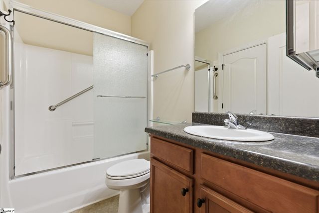 32 Dolerite Drive, Taylors, SC 29687