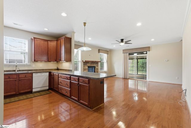 32 Dolerite Drive, Taylors, SC 29687