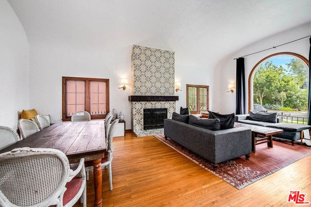 745 N Brighton Street, Burbank, CA 91506