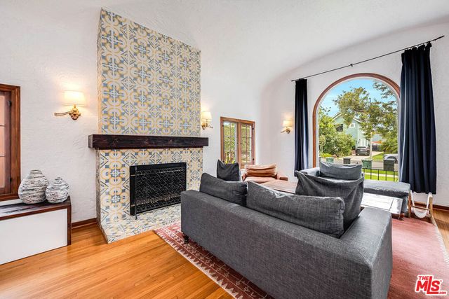745 N Brighton Street, Burbank, CA 91506