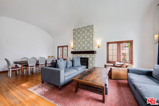 745 N Brighton Street, Burbank, CA 91506