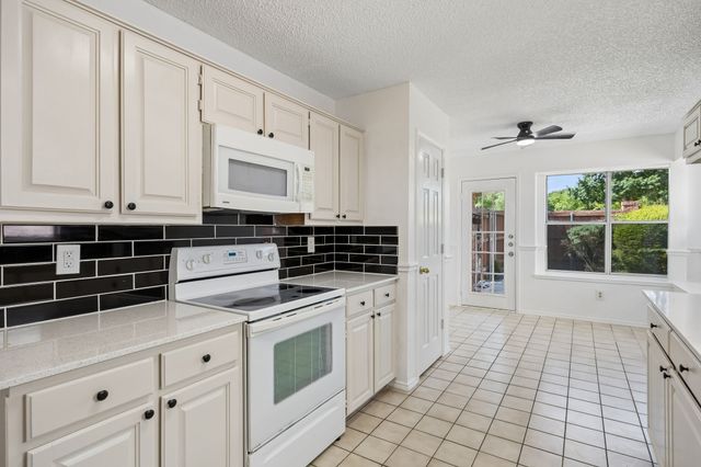 537 Raintree Circle, Coppell, TX 75019