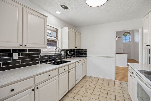537 Raintree Circle, Coppell, TX 75019