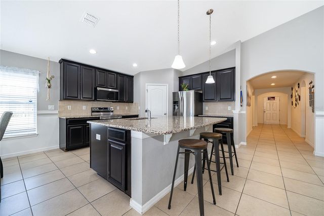 2721 DOLFINO DRIVE, St Cloud, FL 34772