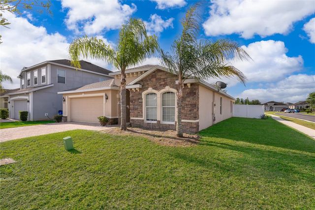 2721 DOLFINO DRIVE, St Cloud, FL 34772