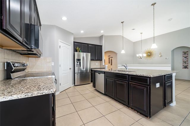 2721 DOLFINO DRIVE, St Cloud, FL 34772