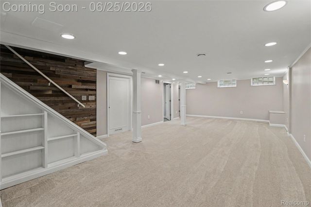 4427 Groveland Avenue, Royal Oak, MI 48073